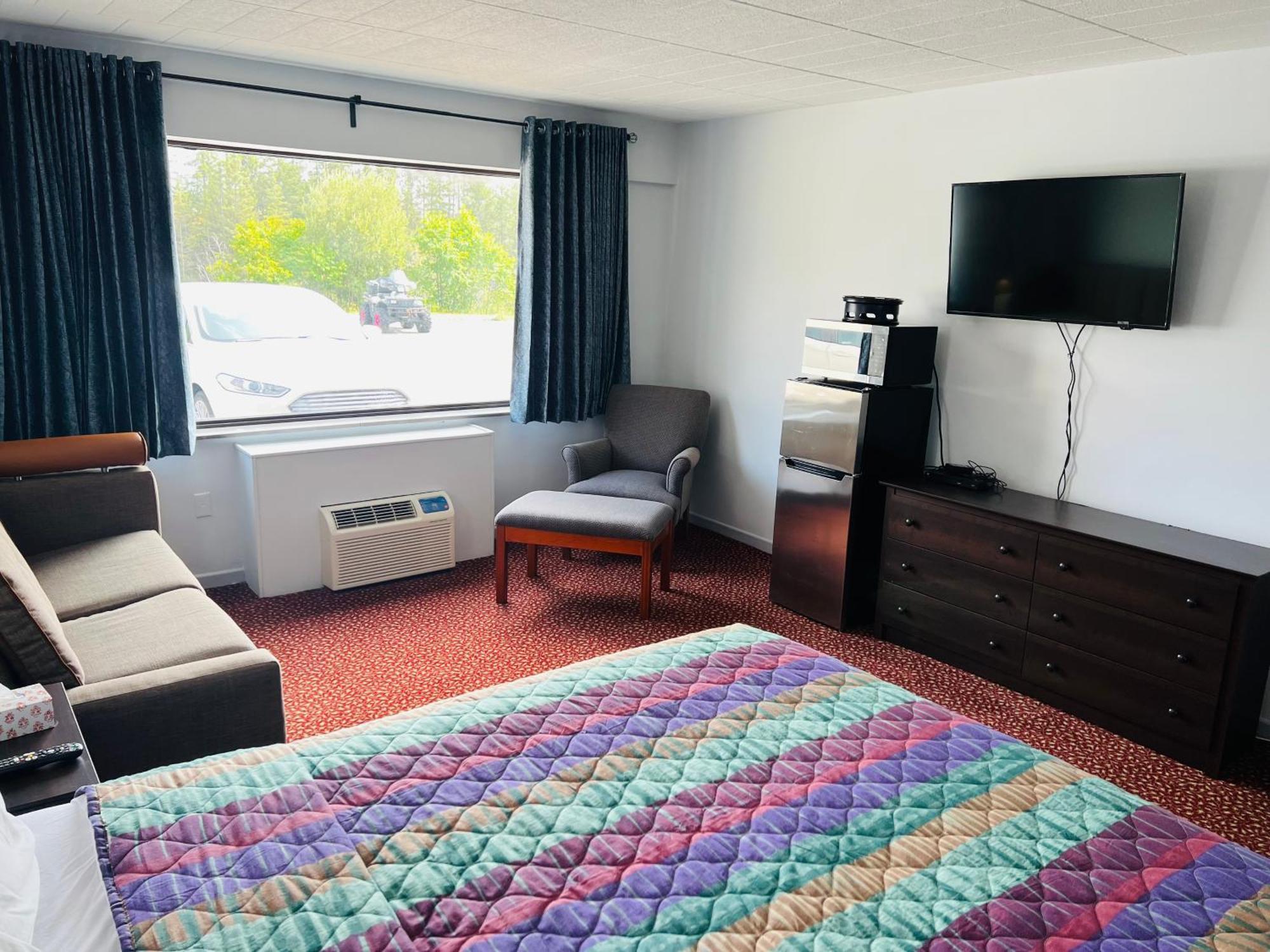 Lively Inn And Suites - Sudbury Naughton Esterno foto