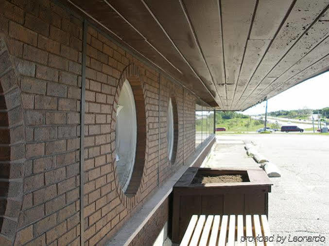 Lively Inn And Suites - Sudbury Naughton Esterno foto